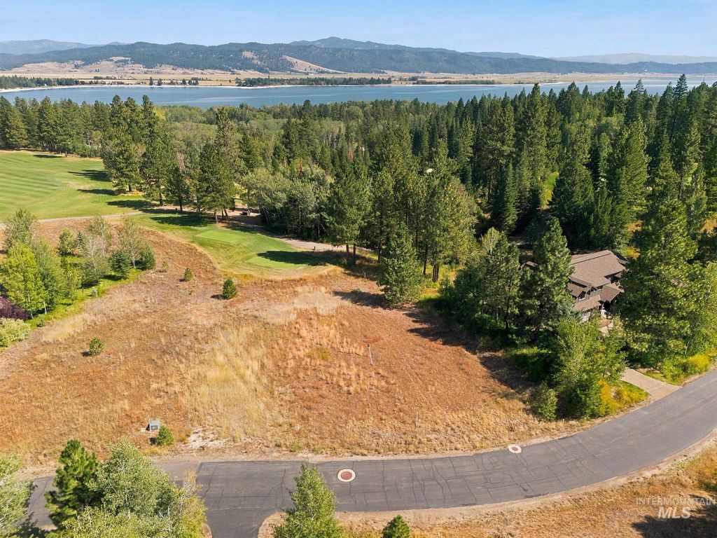 880 Discovery Dr, Donnelly, ID 83615 photo 2