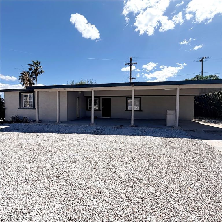 Image 2 of property listing at 1355 Laguna Avenue, Las Vegas, NV 89169