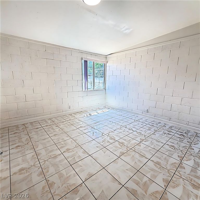 Image 23 of property listing at 1355 Laguna Avenue, Las Vegas, NV 89169