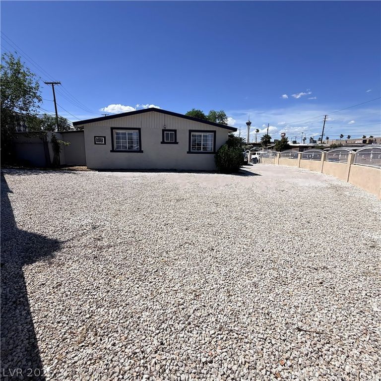 Image 35 of property listing at 1355 Laguna Avenue, Las Vegas, NV 89169
