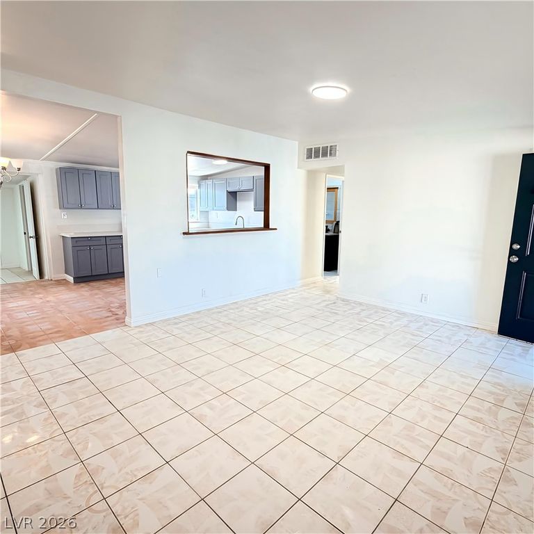 Image 8 of property listing at 1355 Laguna Avenue, Las Vegas, NV 89169