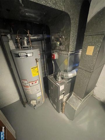 262-268 Fort Lee Road 264, Teaneck, NJ 07666