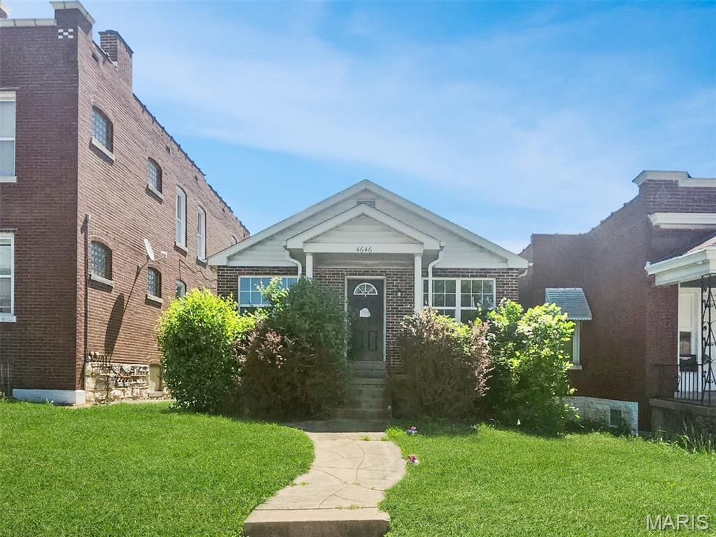 4646 S Grand Boulevard, St Louis, MO 63111