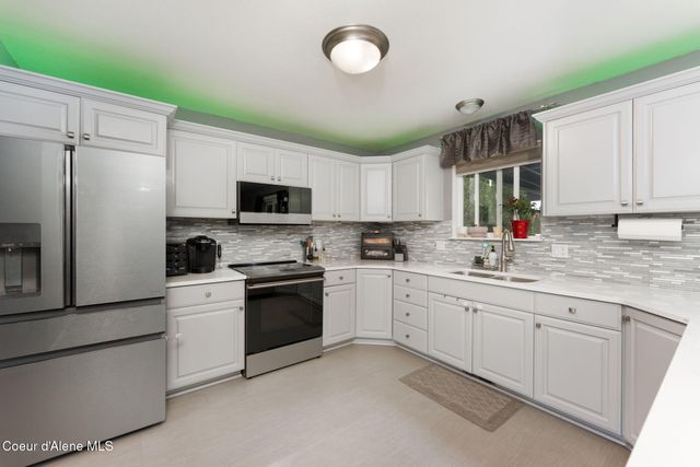 2492 W Evening Star Rd, Post Falls, ID 83854