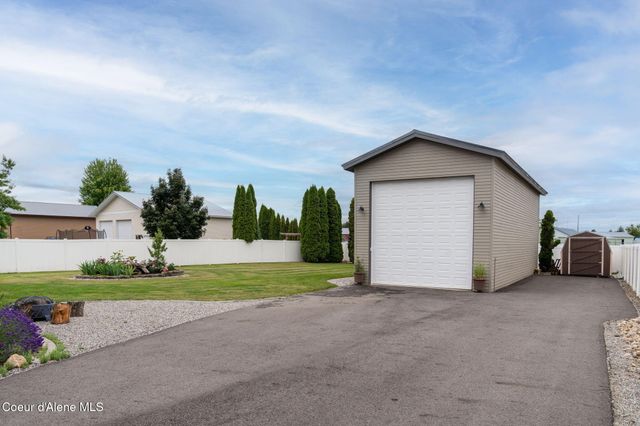 2492 W Evening Star Rd, Post Falls, ID 83854