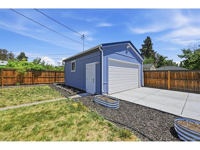 1200 Ulster St, Denver, CO 80220