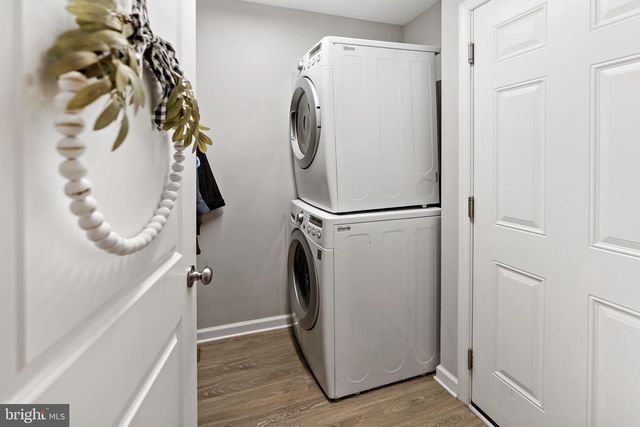 212 STRINE AVE, Martinsburg, WV 25404