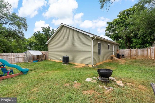 212 STRINE AVE, Martinsburg, WV 25404