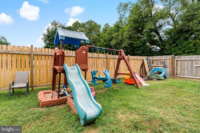 212 STRINE AVE, Martinsburg, WV 25404