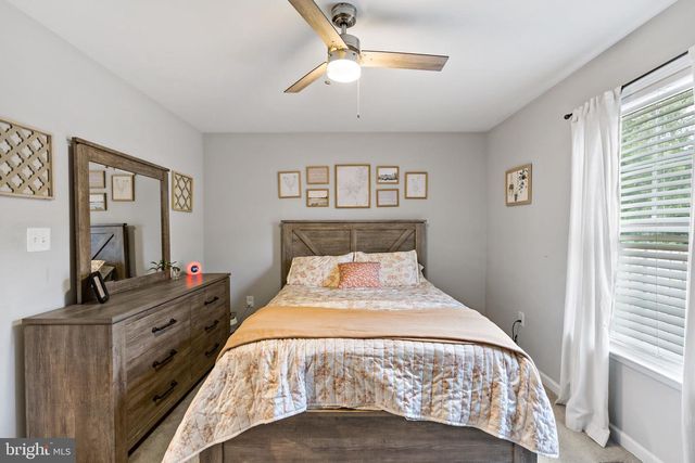 212 STRINE AVE, Martinsburg, WV 25404