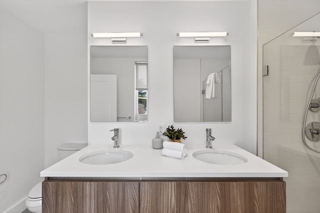 260 Beacon 201, Somerville, MA 02143