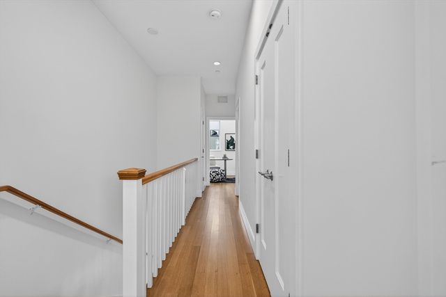 260 Beacon 201, Somerville, MA 02143