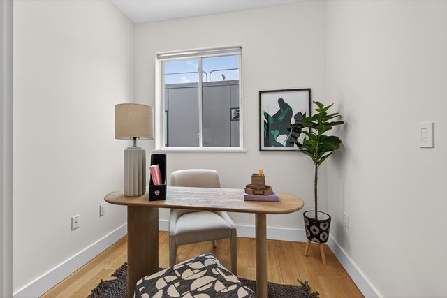 260 Beacon 201, Somerville, MA 02143