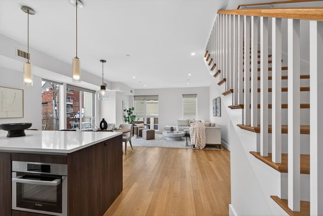 260 Beacon 201, Somerville, MA 02143