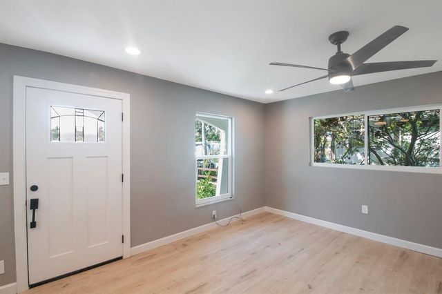 6318 S RENELLIE COURT, Tampa, FL 33616