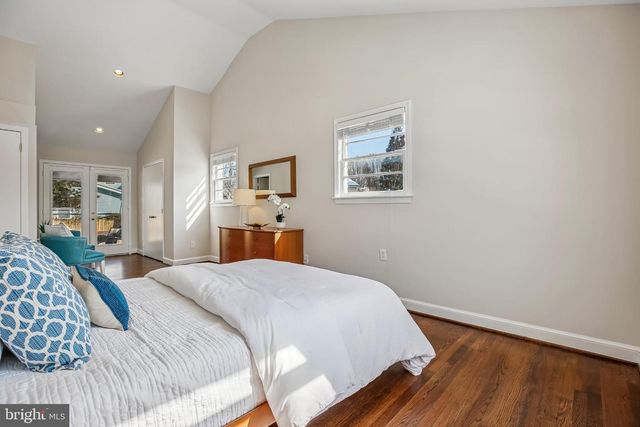 6315 HAVILAND DR, Bethesda, MD 20817