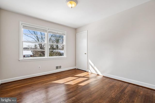 6315 HAVILAND DR, Bethesda, MD 20817