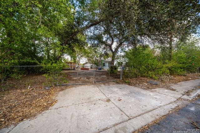 1703 San Casimiro, San Antonio, TX 78214