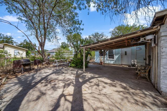 1703 San Casimiro, San Antonio, TX 78214