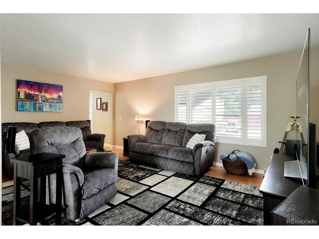 2383 S Holland St, Lakewood, CO 80227