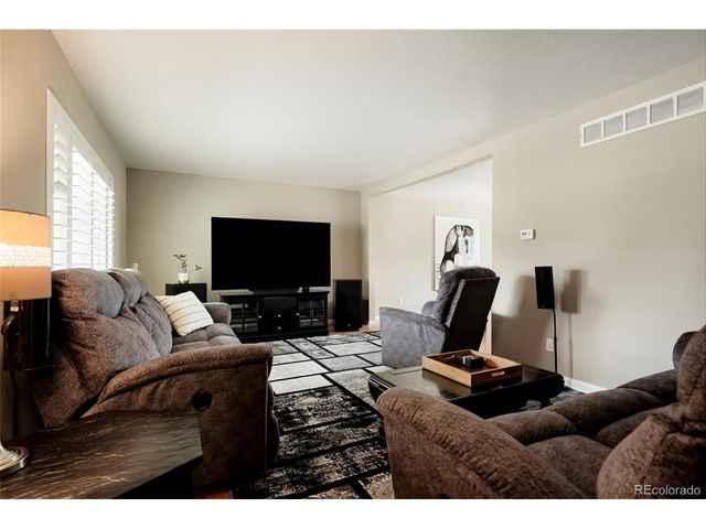 2383 S Holland St, Lakewood, CO 80227