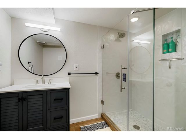 2383 S Holland St, Lakewood, CO 80227