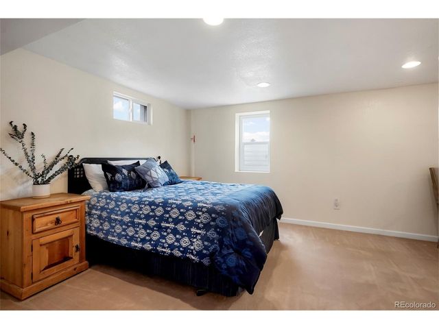 2383 S Holland St, Lakewood, CO 80227