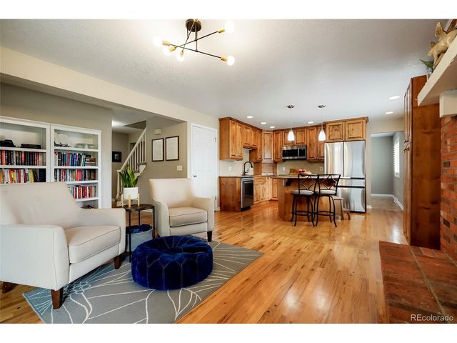 2383 S Holland St, Lakewood, CO 80227