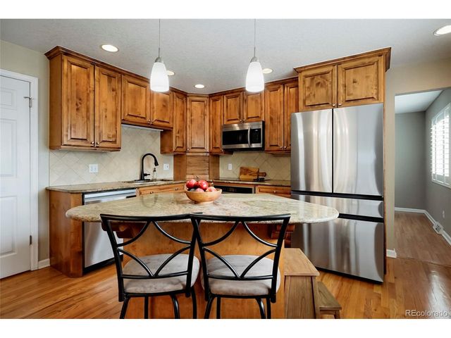 2383 S Holland St, Lakewood, CO 80227