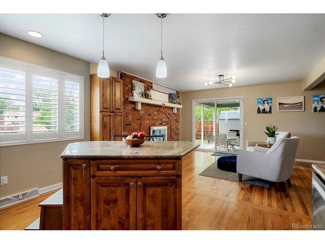 2383 S Holland St, Lakewood, CO 80227