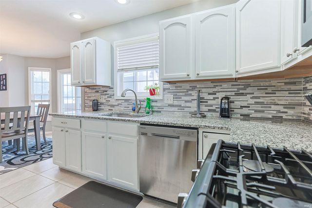 4405 Jade Crossing Drive, South Bend, IN 46628