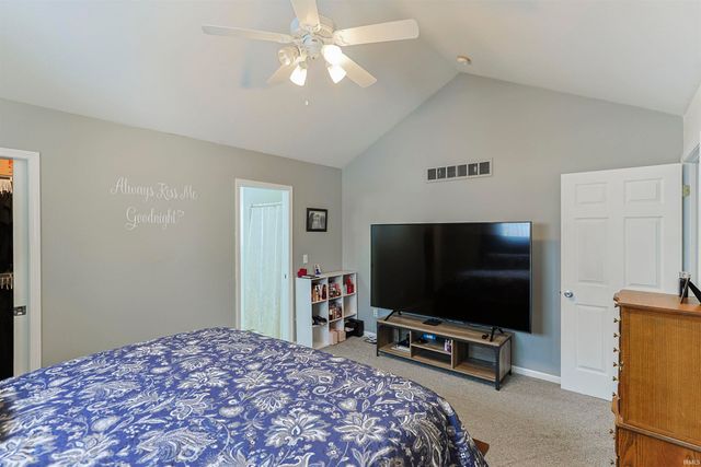 4405 Jade Crossing Drive, South Bend, IN 46628