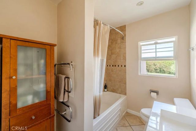 1539 W 94th Place, Los Angeles, CA 90047