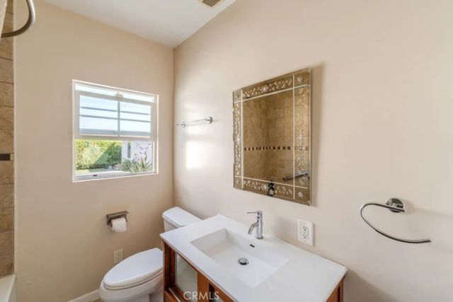 1539 W 94th Place, Los Angeles, CA 90047
