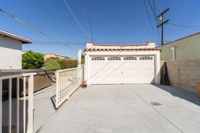 1539 W 94th Place, Los Angeles, CA 90047