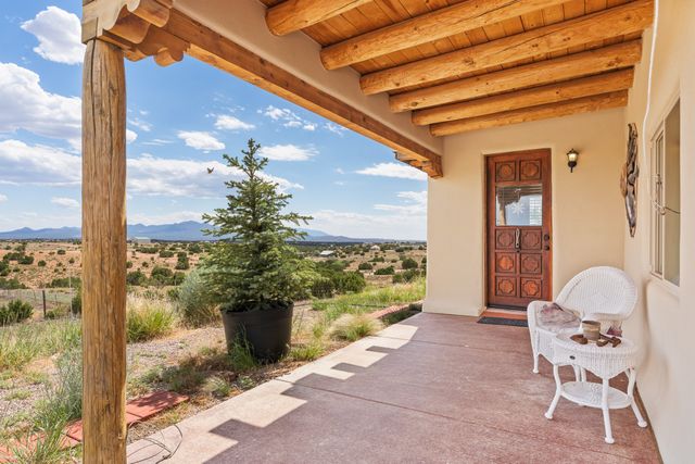 15 Deer Tank, Santa Fe, NM 87508