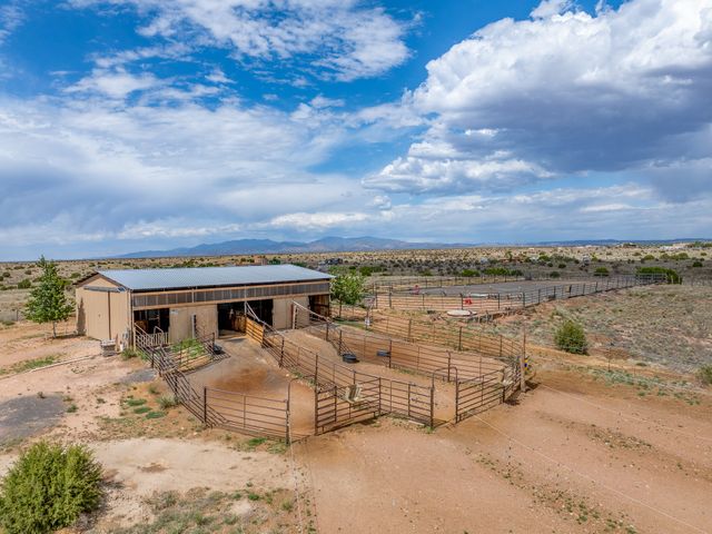15 Deer Tank, Santa Fe, NM 87508