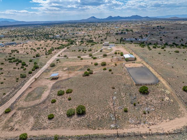 15 Deer Tank, Santa Fe, NM 87508