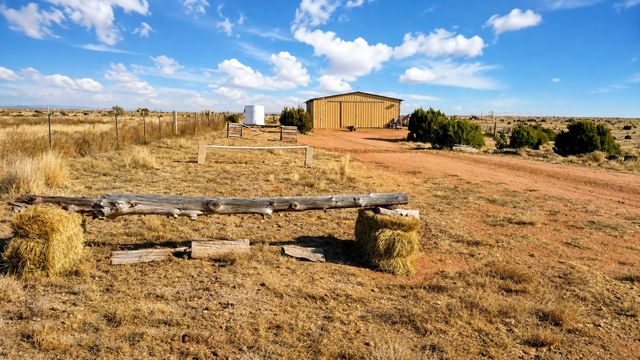 15 Deer Tank, Santa Fe, NM 87508