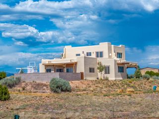 15 Deer Tank, Santa Fe, NM 87508