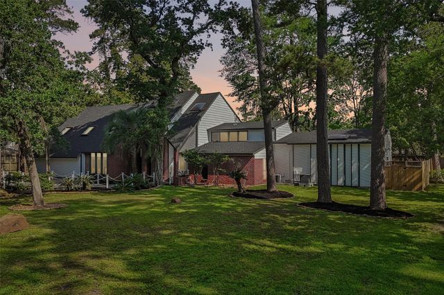 1211 Golden Bear Lane, Kingwood, TX 77339