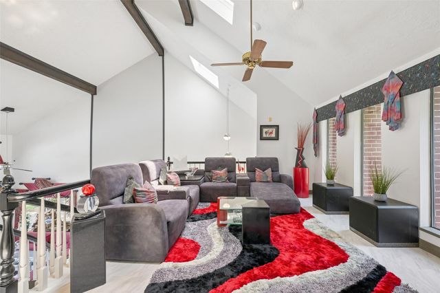 1211 Golden Bear Lane, Kingwood, TX 77339