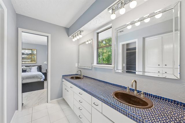 1211 Golden Bear Lane, Kingwood, TX 77339