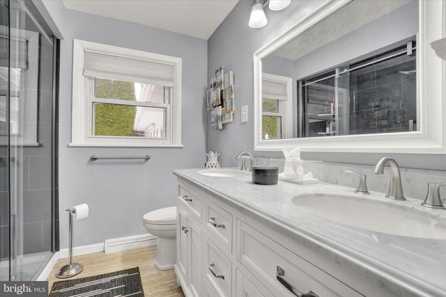 111 DIXIE DR, Red Lion, PA 17356