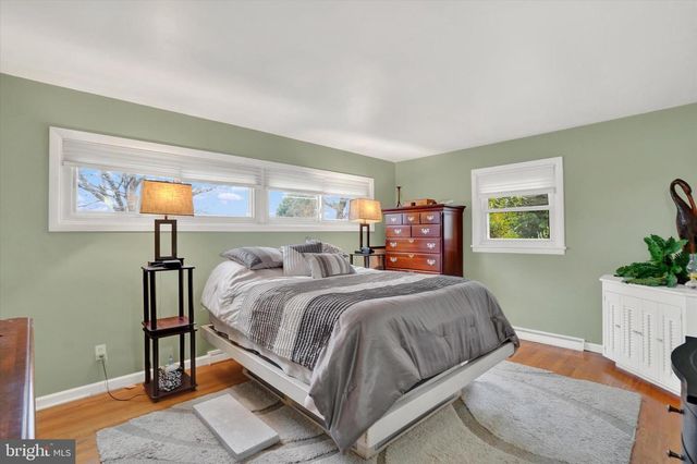 111 DIXIE DR, Red Lion, PA 17356