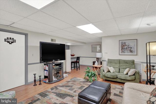 111 DIXIE DR, Red Lion, PA 17356