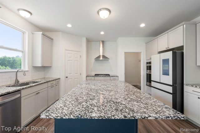 63770 Dequindre Road, Washington, MI 48095
