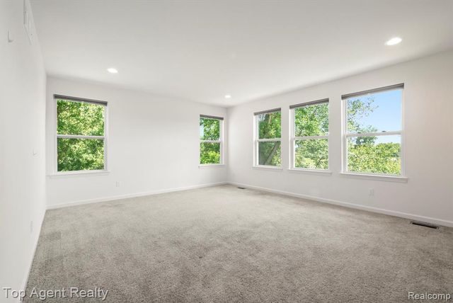 63770 Dequindre Road, Washington, MI 48095