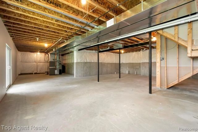 63770 Dequindre Road, Washington, MI 48095