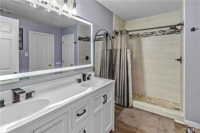 1320 Rio Comal Circle, San Juan, TX 78589